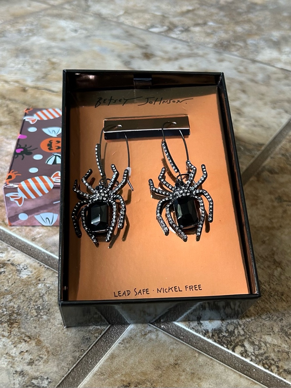 Betsey Johnson Black Crystal Spider Shepherd Hook Dangle Earrings Halloween Goth - Picture 7 of 8